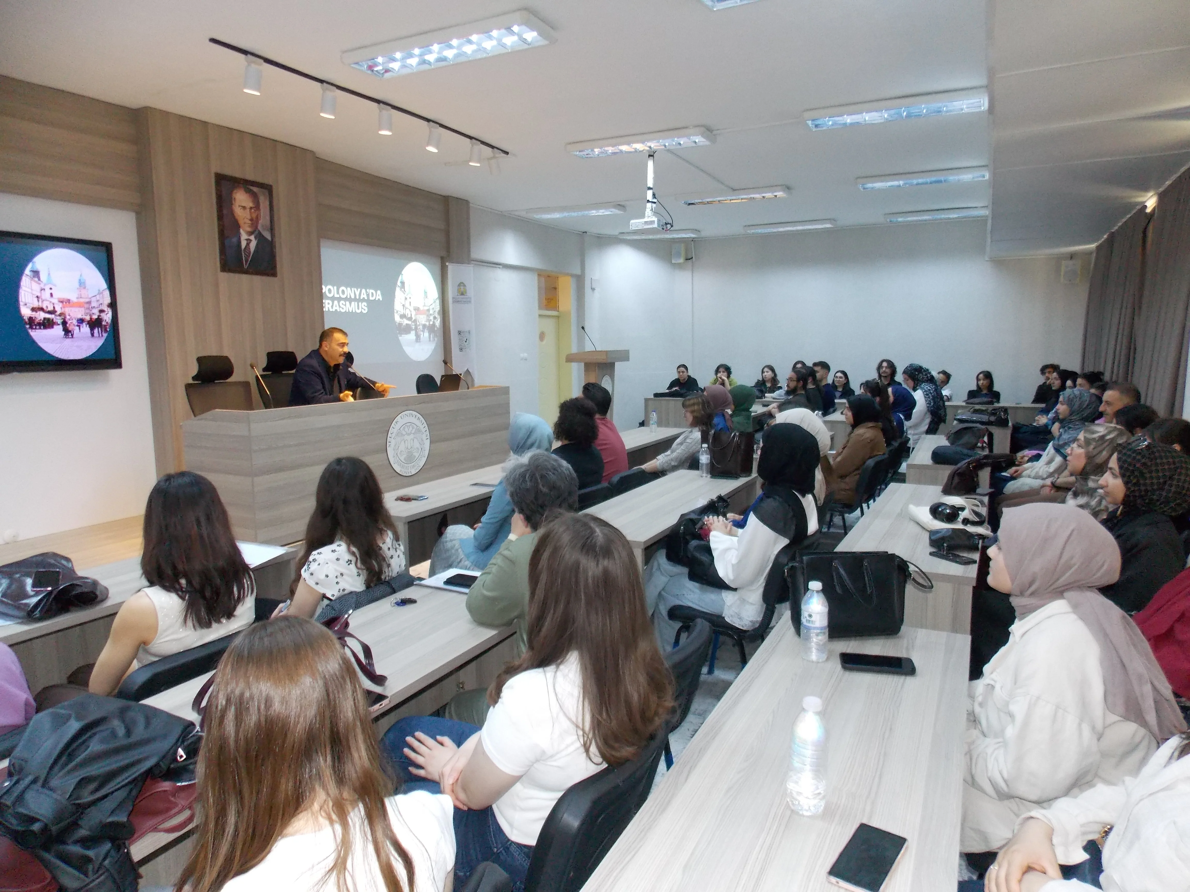 Selçuk Üniversitesi Edebiyat Fakültesi’nde “Erasmus Günlükleri” Etkinliği Düzenlendi
